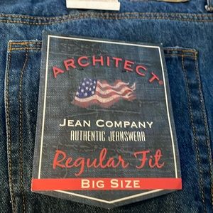 🎊2/$15. NWT Men’s Jeans